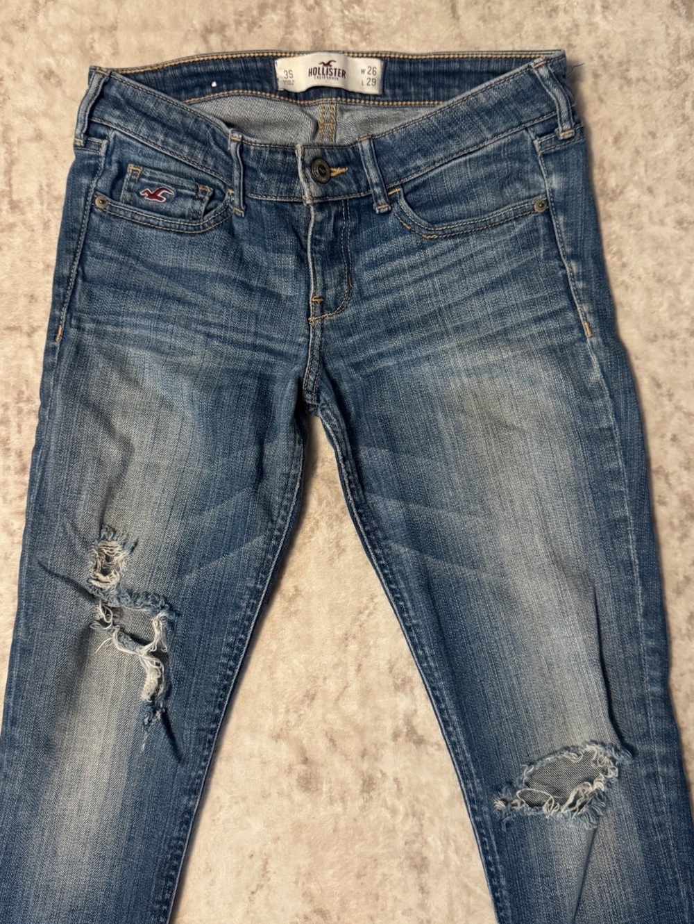 Hollister Distressed Skinny Jeans – Women’s Size 26